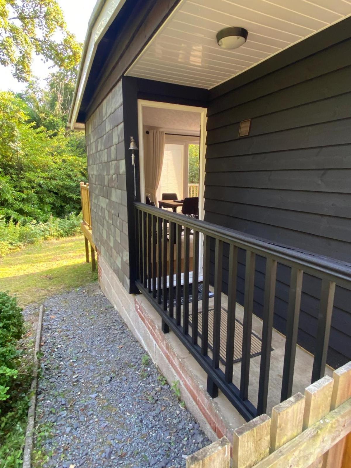 Chalet 64, Lakeside, Glan Gwna Holiday Park Caernarfon Extérieur photo